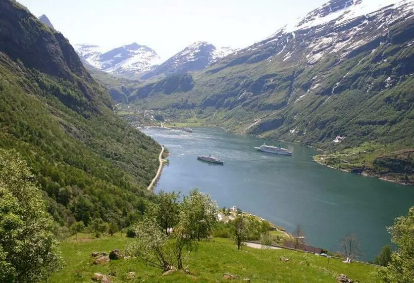 호텔 Pollfoss Gjestehus &