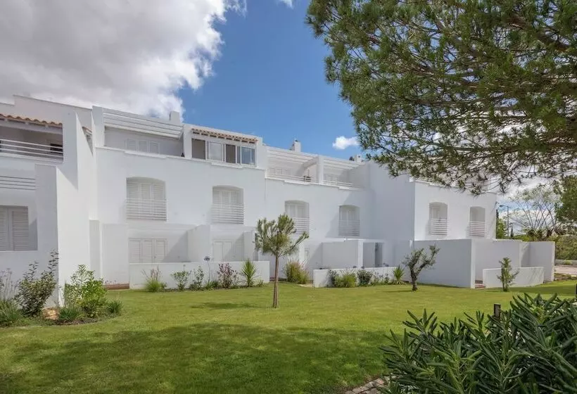 Villas D água Beachfront Resort