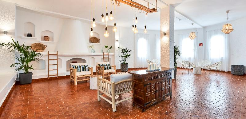 Отель Caramelo Marina Cala'n Bosch - Adults Only