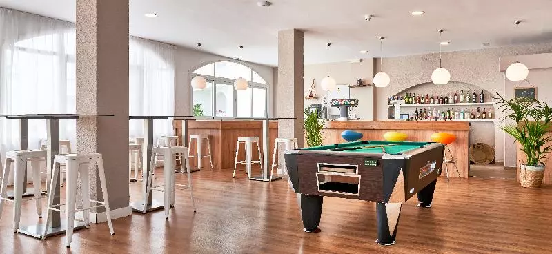 Hotelli Caramelo Marina Cala'n Bosch - Adults Only