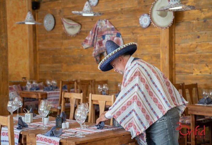 Aquaclub Grifid Hotel Bolero   Ultra All Inclusive & Private Beach