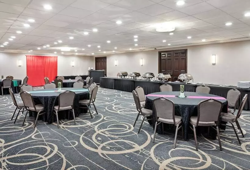 ホテル Holiday Inn Chicago/oak Brook, An Ihg