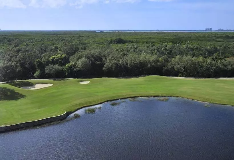 Holiday Inn Express Hotel & Suites Bonita Springs/naples, An Ihg