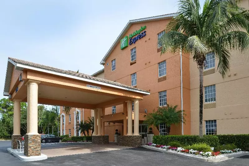 Holiday Inn Express Hotel & Suites Bonita Springs/naples, An Ihg