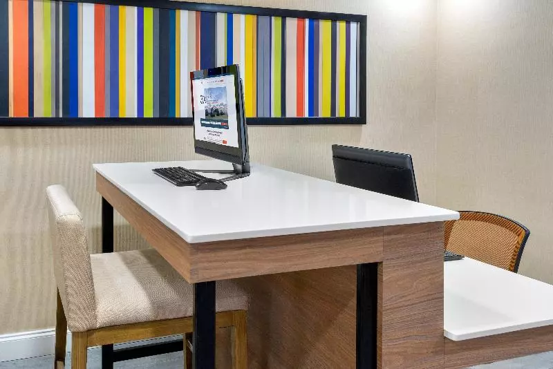 Holiday Inn Express Hotel & Suites Bonita Springs/naples, An Ihg