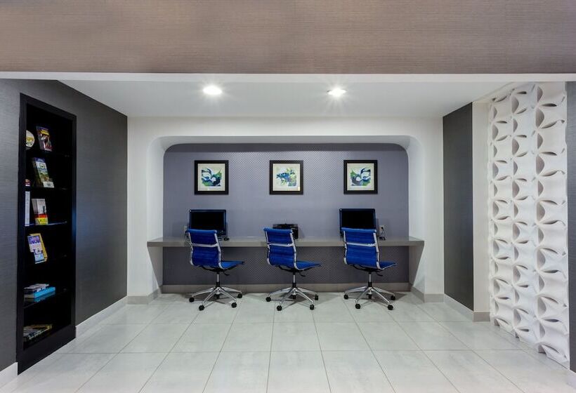 فندق Holiday Inn Express & Suites Cooperstown By Ihg