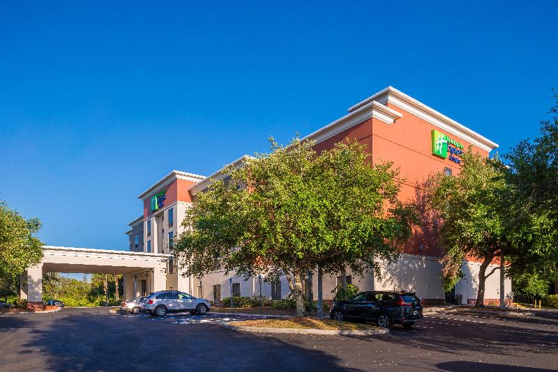 Holiday Inn Express Hotel & Suites Tampa Anderson Road Veterans Exp, An Ihg