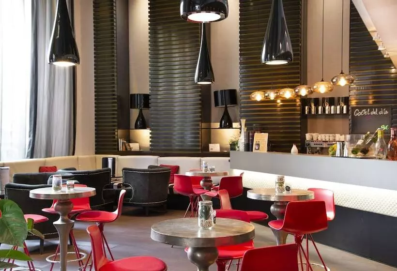 Отель Pestana Arena Barcelona