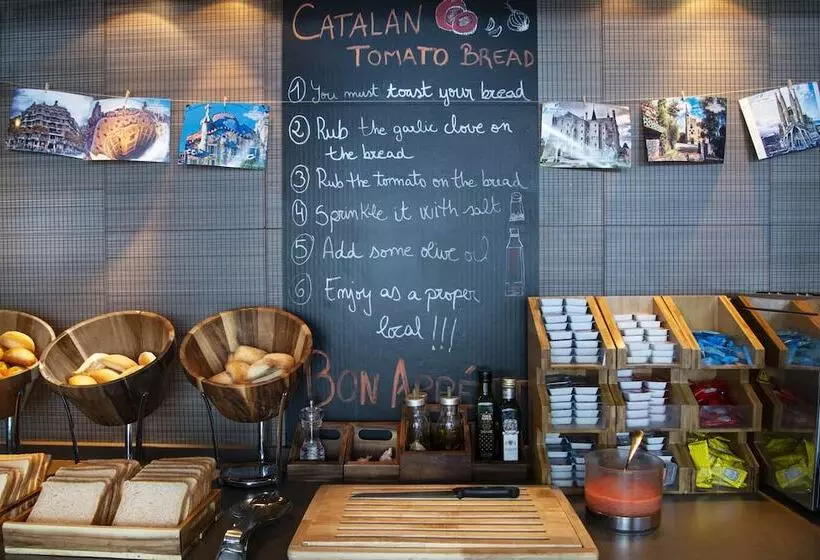 Отель Pestana Arena Barcelona