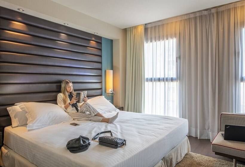 هتل Pestana Arena Barcelona