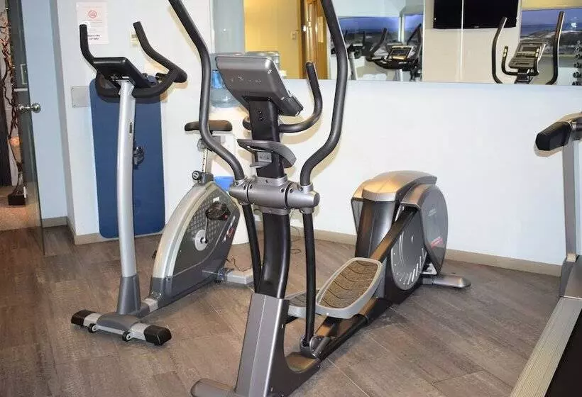 Отель Pestana Arena Barcelona