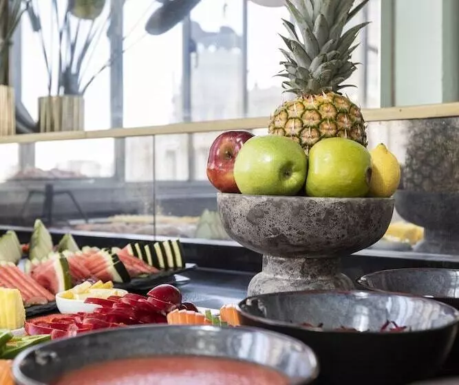 هتل Petit Palace Alcala