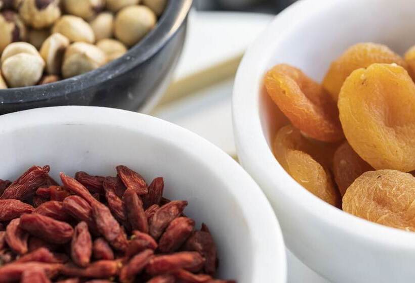 هتل Petit Palace Alcala