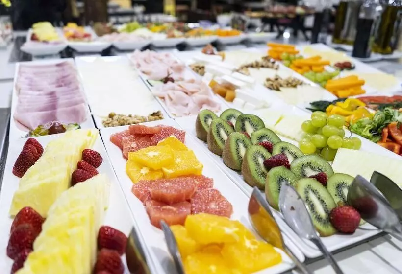 هتل Petit Palace Alcala