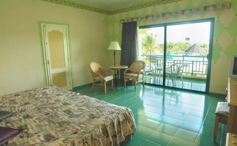 استراحتگاه Playa Costa Verde