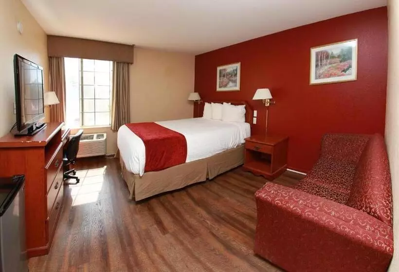 Отель Ramada By Wyndham Fresno Northwest