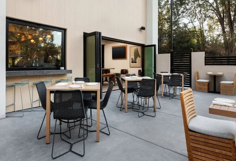 Hotelli The Inelle, Oakhurst Yosemite, A Tribute Portfolio