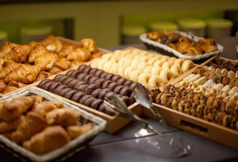 Отель Tropical Park