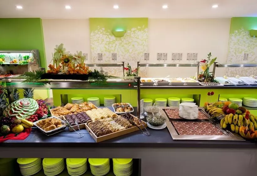 Отель Tropical Park