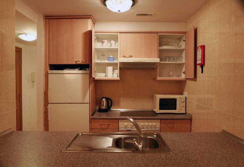 Los Juncos De Pineda Park