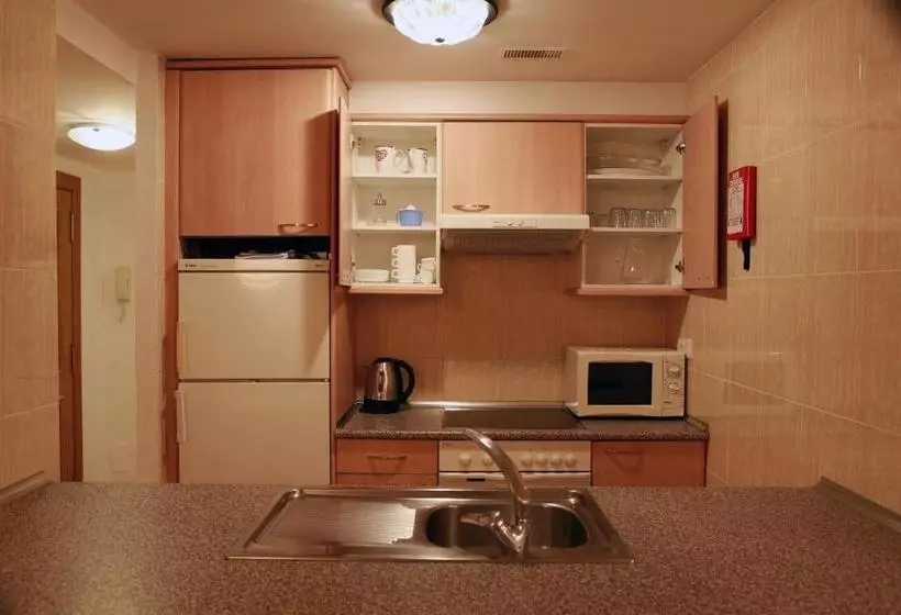 Los Juncos De Pineda Park