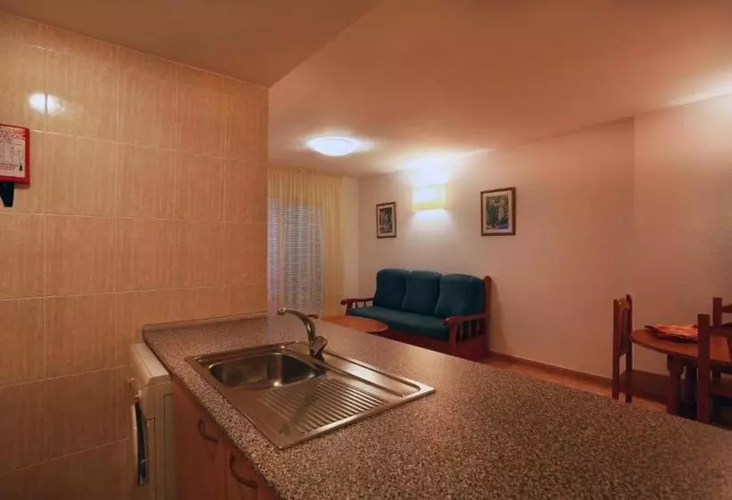 Los Juncos De Pineda Park