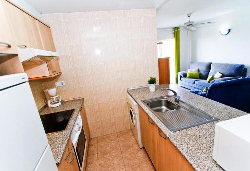 Los Juncos De Pineda Park