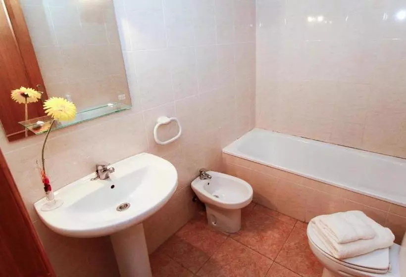 Los Juncos De Pineda Park