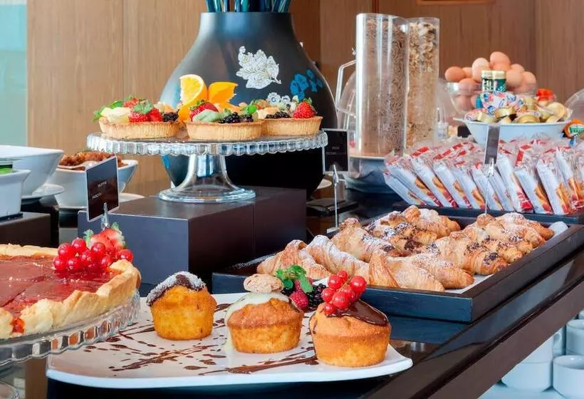 Ac Hotel Vicenza By Marriott