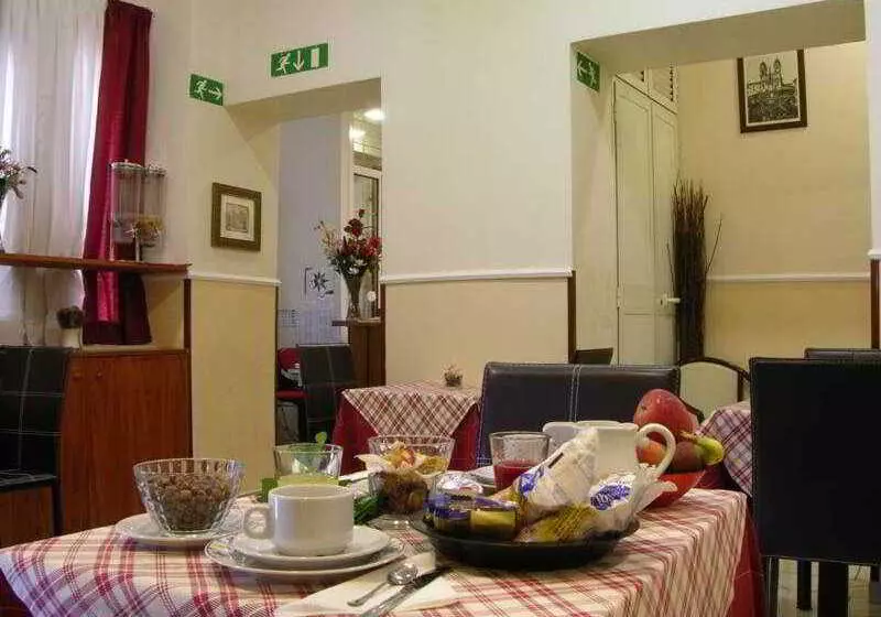 Hotelli Alius And Freerome