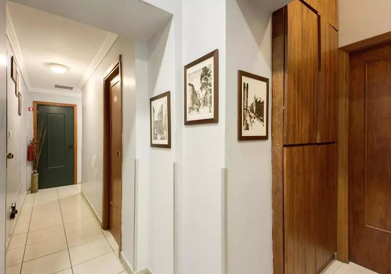 Hotelli Alius And Freerome