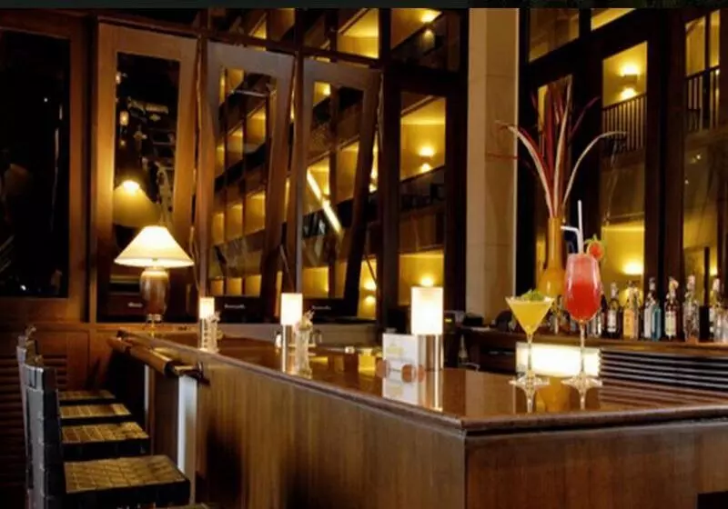 Hotel Garden Cliff Resort And Spa