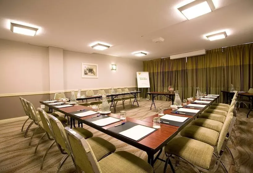 Отель Garden Court Nelson Mandela Boulevard