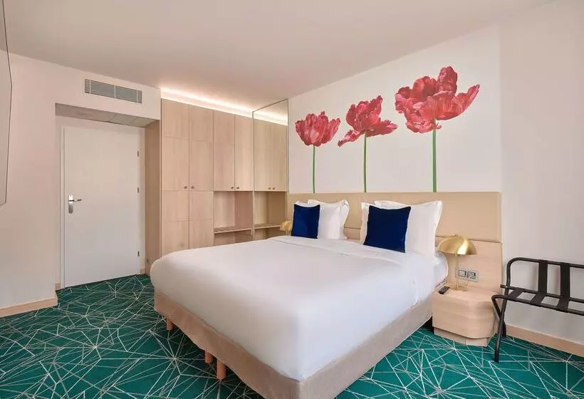 فندق Golden Tulip Warszawa Centrum