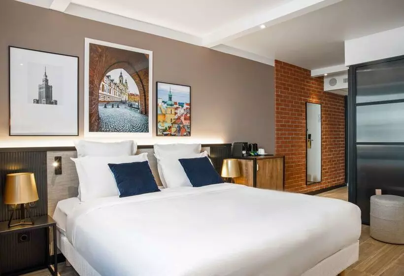 فندق Golden Tulip Warszawa Centrum