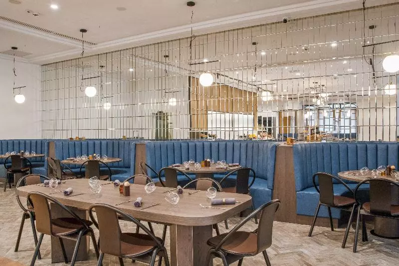 فندق Golden Tulip Warszawa Centrum