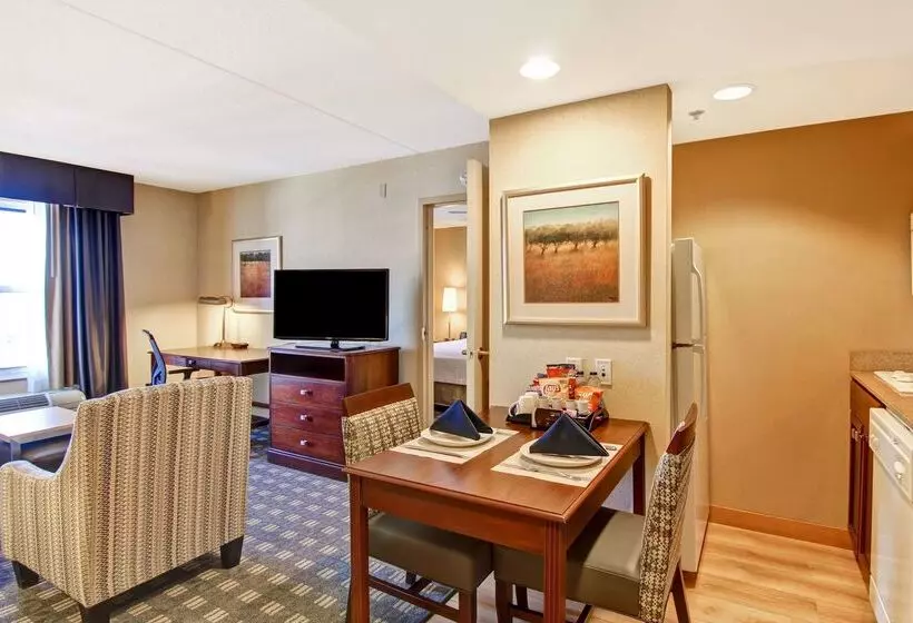 ホテル Homewood Suites By Hilton Toronto Mississauga