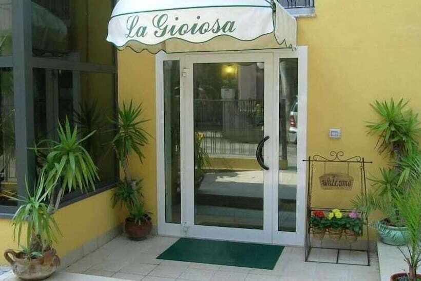 هتل La Gioiosa