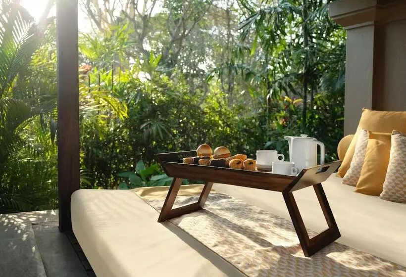 호텔 Mimpi Resort Menjangan