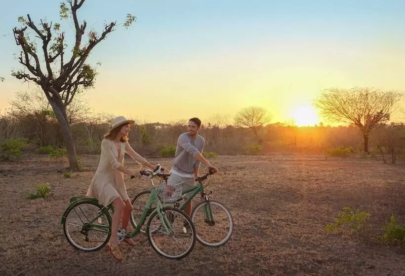 호텔 Mimpi Resort Menjangan