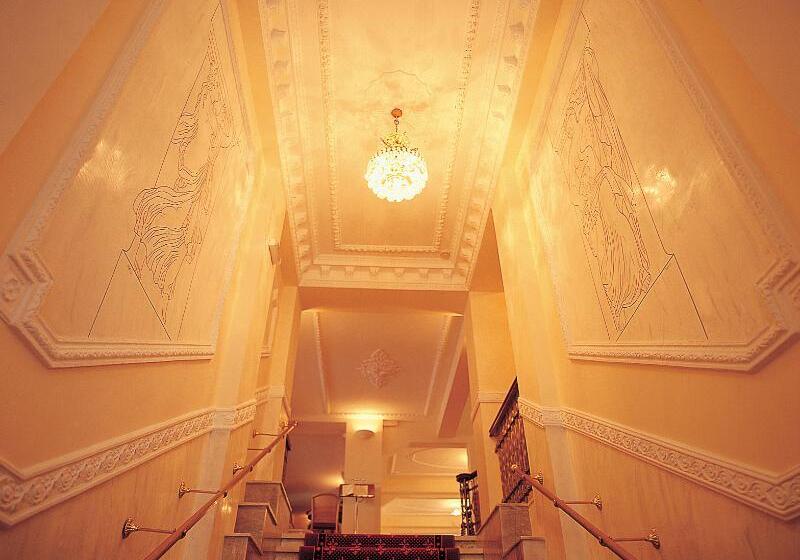 Hotel Minerva Premier