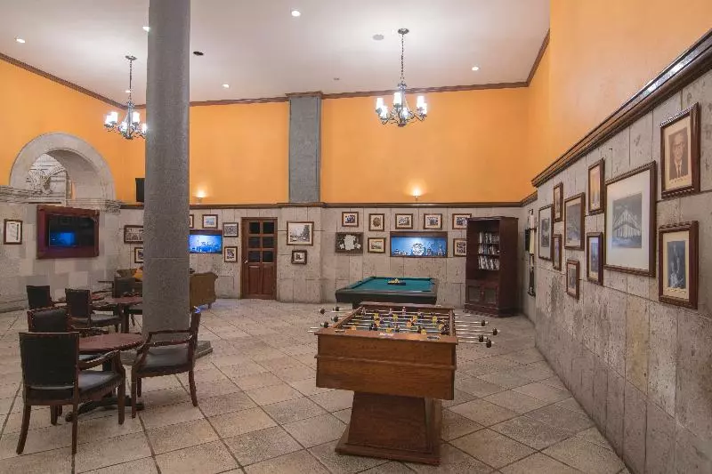 酒店 Morales Historical & Colonial Downtown Core