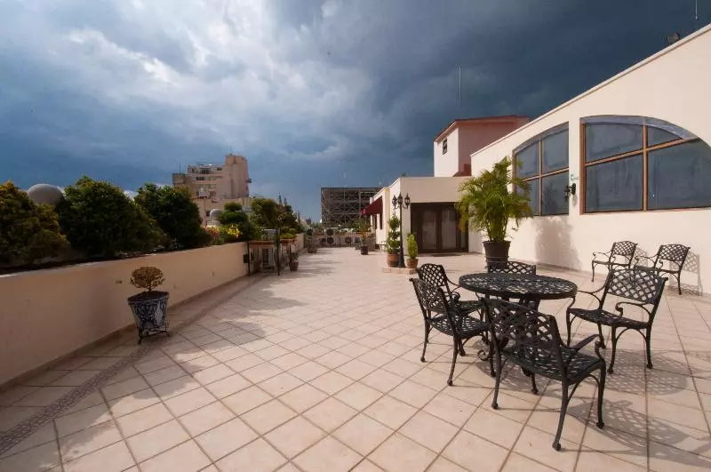 酒店 Morales Historical & Colonial Downtown Core