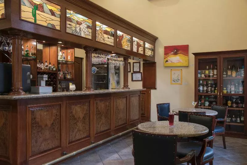 酒店 Morales Historical & Colonial Downtown Core