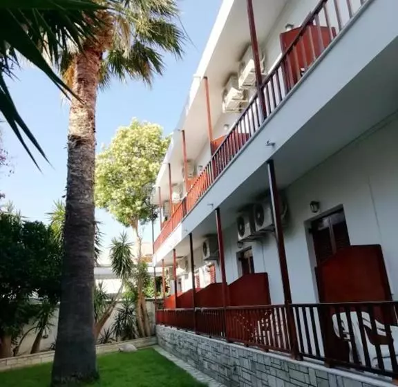 בית מלון כפרי Pothos