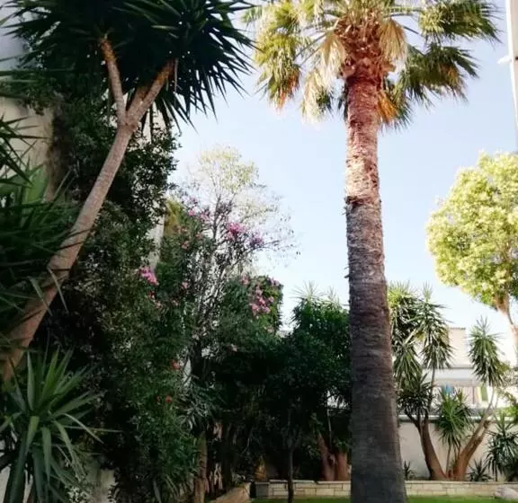 בית מלון כפרי Pothos