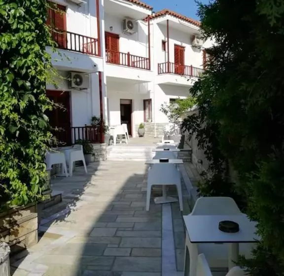 בית מלון כפרי Pothos