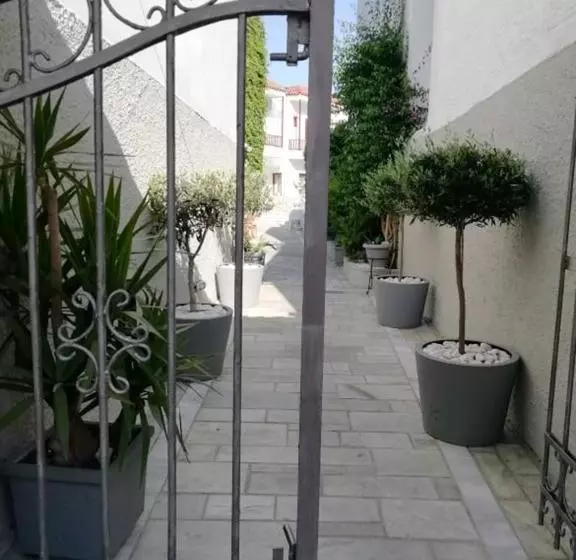 בית מלון כפרי Pothos