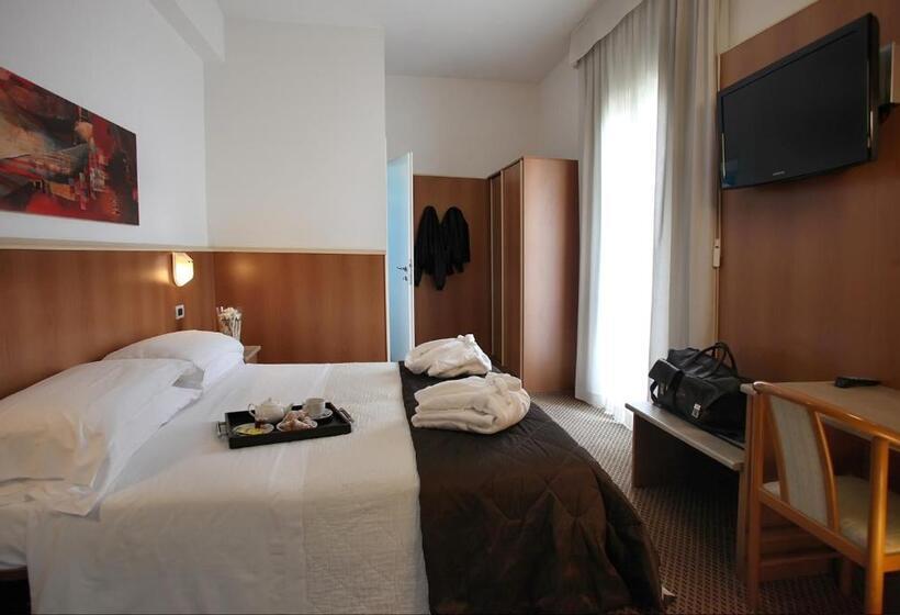 هتل Principe Di Piemonte