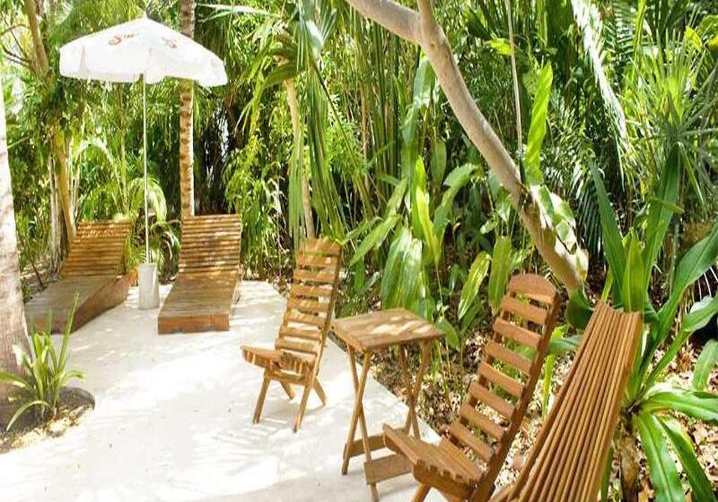 Sotavento Hotel & Yacht Club